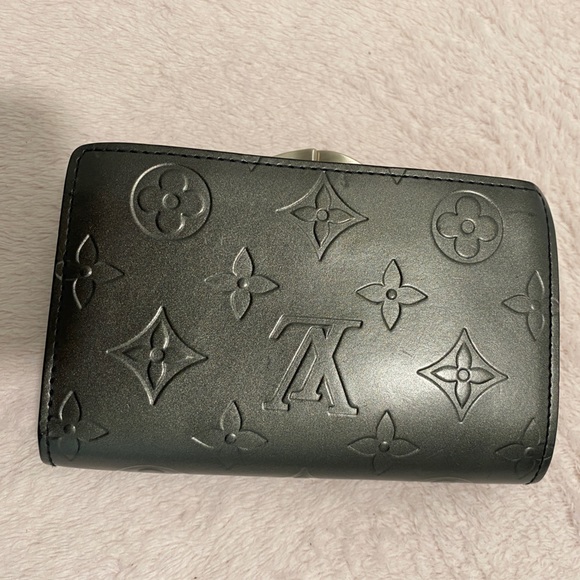 Louis Vuitton Handbags - AUTHENTIC LOUIS VUITTON